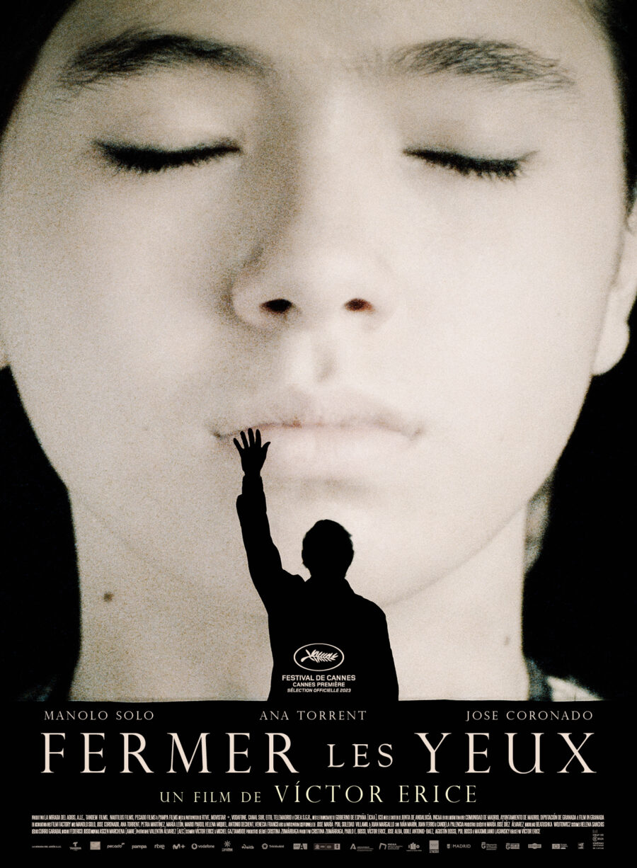 Affiche "Fermer les yeux"